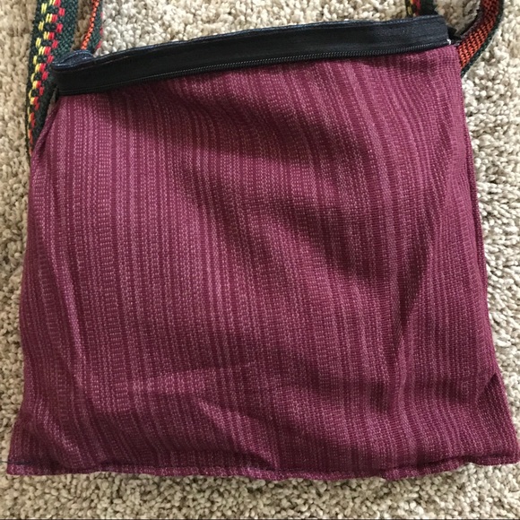 NWT Woven Cross-Body Bag w/Owls in Hats & Snow - Picture 7 of 9